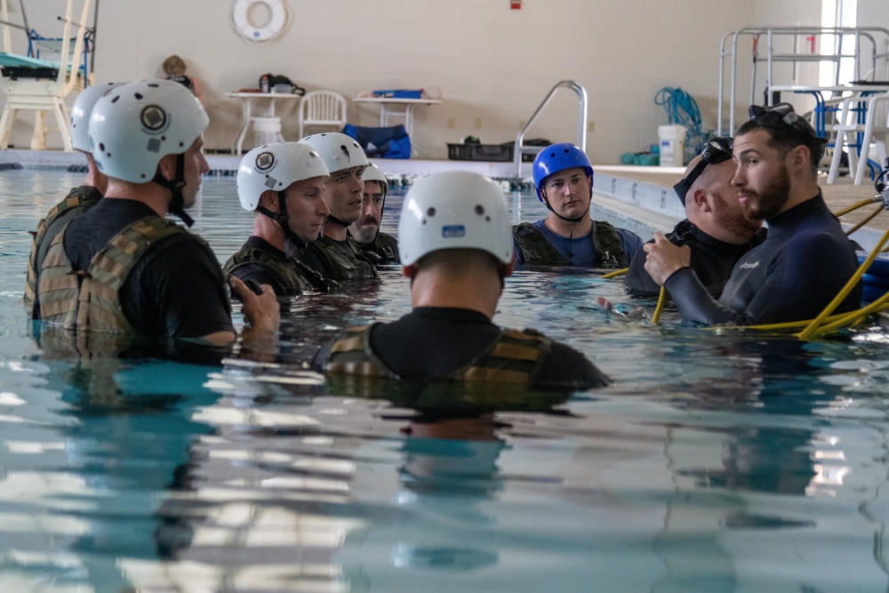 3rd CAB Soldiers Conduct Shallow Water Egress Training