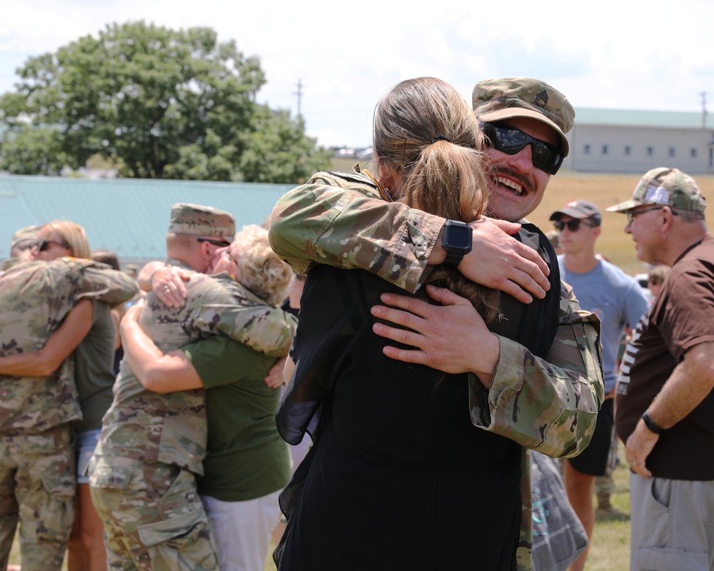 228th EN Co returns home