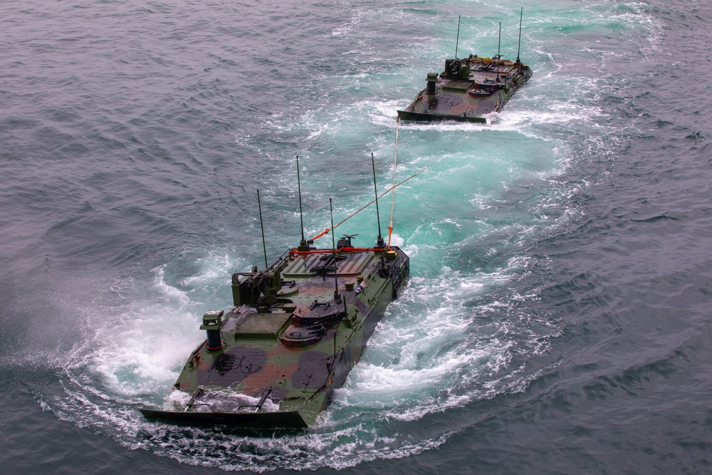 Makin Island Conducts ACV Operations