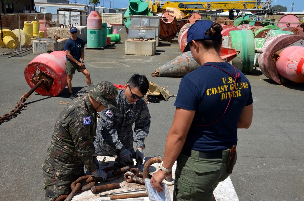 Divers from the U.S. Coast Guard, U.S. Army and the Republic of Korea Navy conduct training