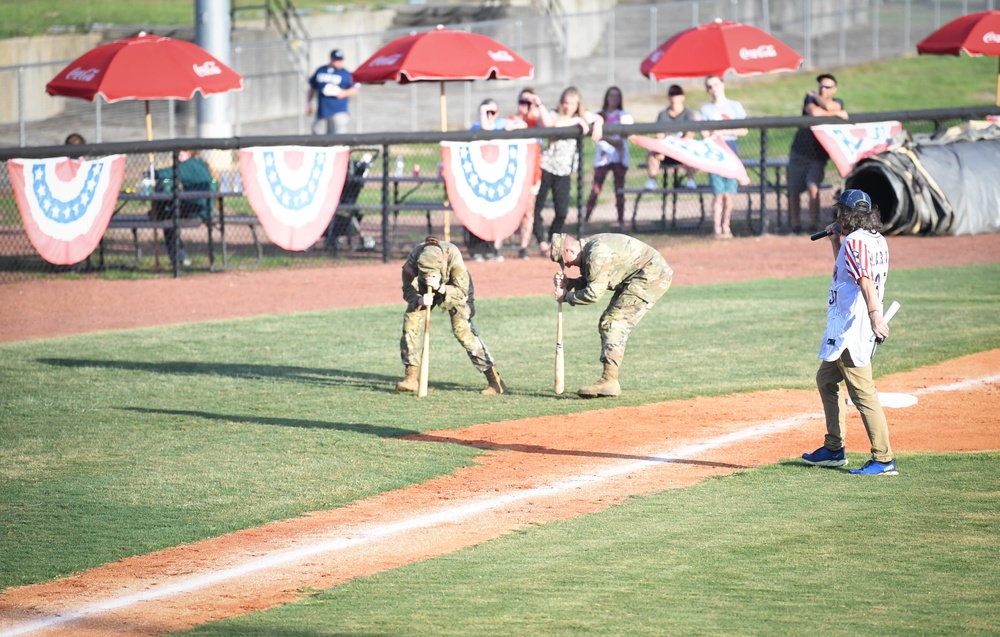 Fort Jackson trainees, veterans honored by Lexington Blowfish
