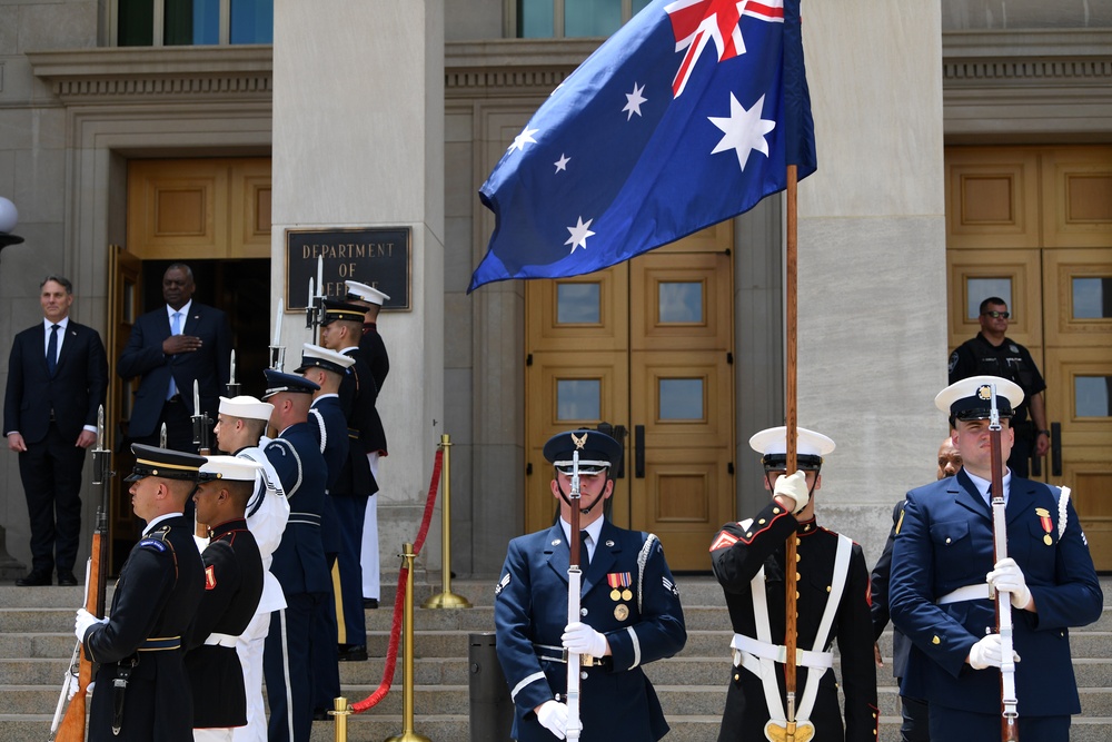 Armed Forces Full Honor Cordon in honor of Australia