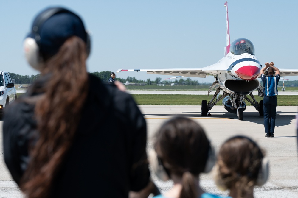 122nd Fighter Wing hosts 2022 Fort Wayne Air Show