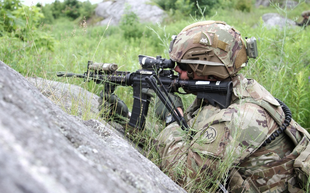 69th Infantry Regiment Soldiers conduct live fire at Fort Drum