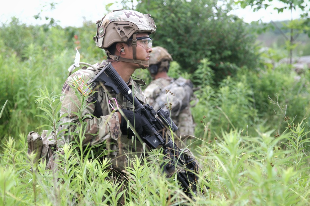 69th Infantry Regiment Soldiers conduct live fire at Fort Drum