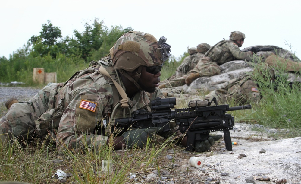 69th Infantry Regiment Soldiers conduct live fire at Fort Drum