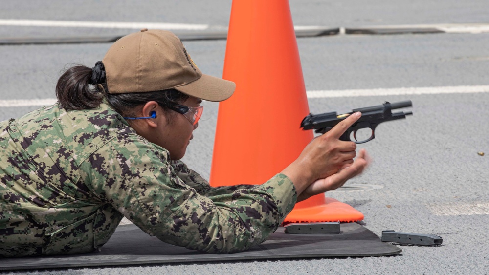 USS Hershel &quot;Woody&quot; Williams (ESB 4) conducts a small-arms weapon qualification.