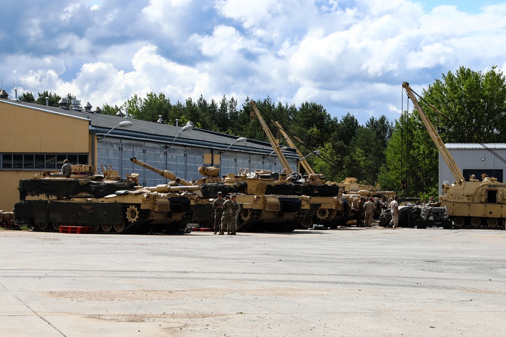 DVIDS - Images - 1-68 AR Conduct Annual Maintenance [Image 2 of 7]