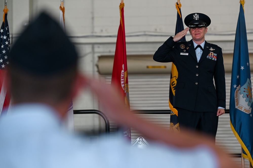 305th Air Mobility Wing welcomes new wing commander