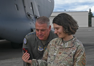 AMC leadership sees firsthand America’s Airlift Wing capes