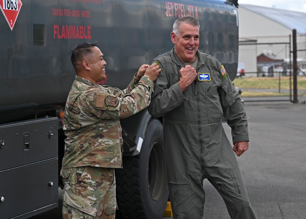 AMC leadership sees firsthand America’s Airlift Wing capes