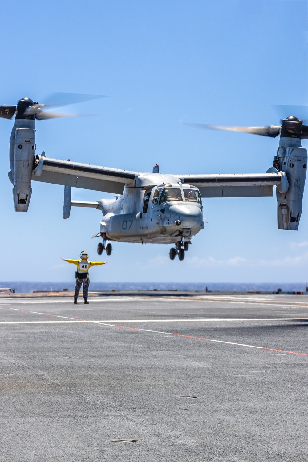 HMAS Canberra Air Ops during RIMPAC 2022