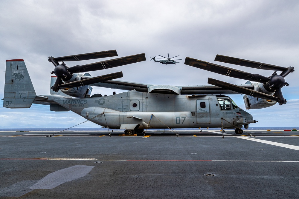 HMAS Canberra Air Ops during RIMPAC 2022