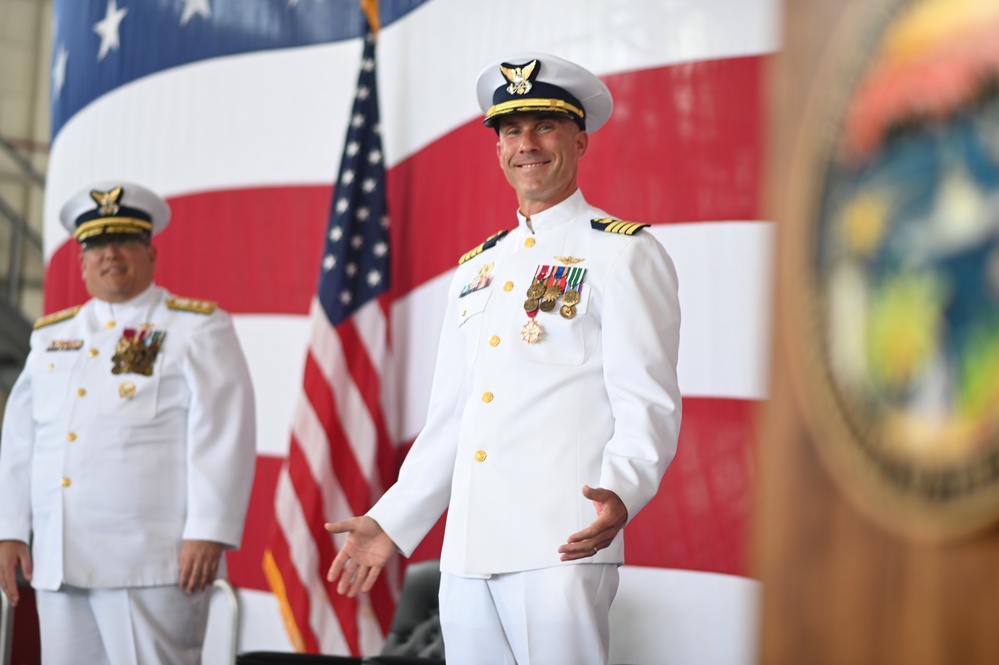 Coast Guard welcomes new Sector San Diego commanding officer in San Diego