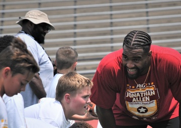 NFL Football star spends time with kids at Fort Lee ProCamp