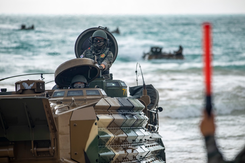 RIMPAC 2022: Republic of Korea Conducts AAV Training