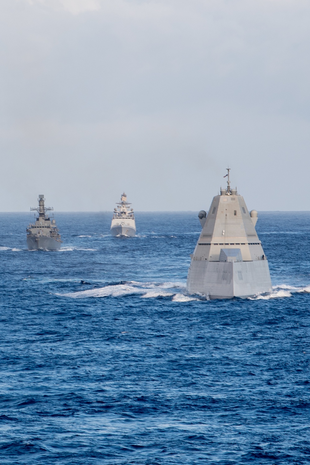 USNS Pecos practices refueling with partnering nations during RIMPAC 2022