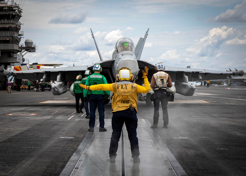 USS George H.W. Bush (CVN 77) Completes a Certification Exercise