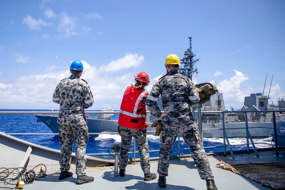 HMAS Supply refuels Multi-National ships