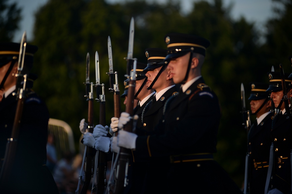 Deputy Director Army National Guard hosts Military District of Washington's Twilight Tattoo