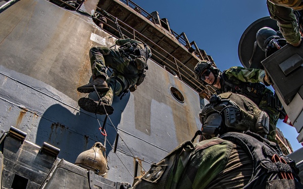 TYR 22 VBSS