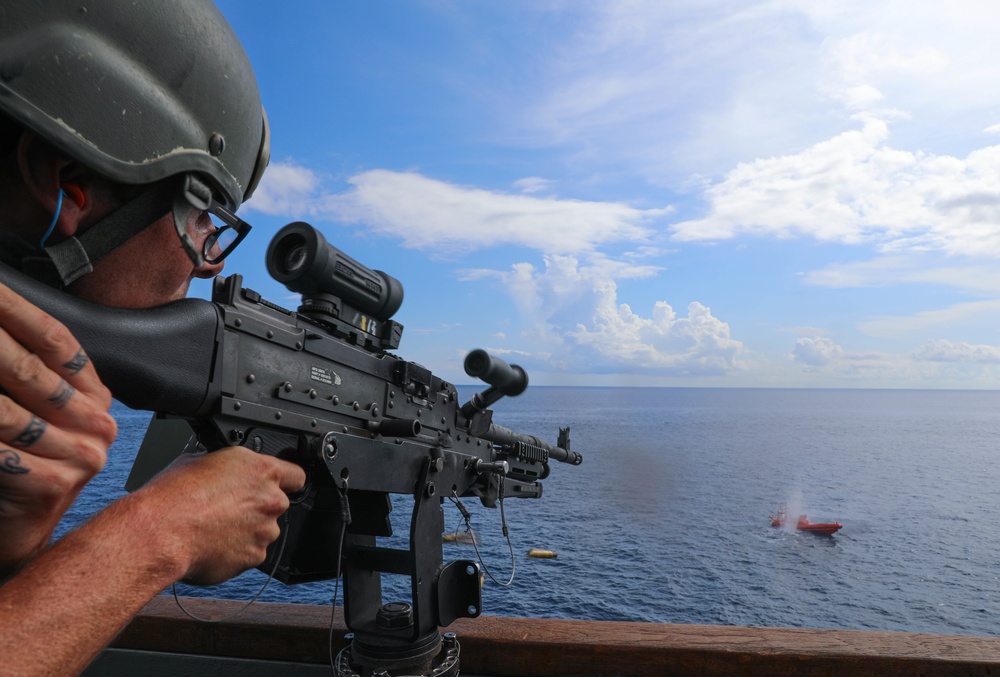USS Truxtun (DDG 103) Conducts Live Fire Exercise