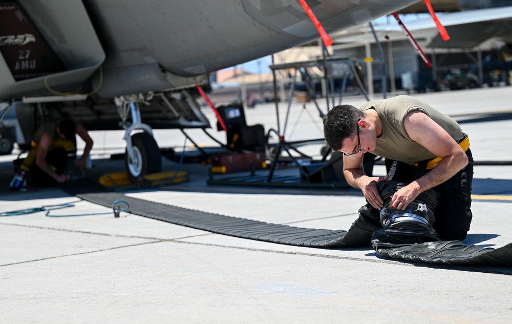 1st Fighter Wing Maintainers ensures F-22 readiness at RF 22-3