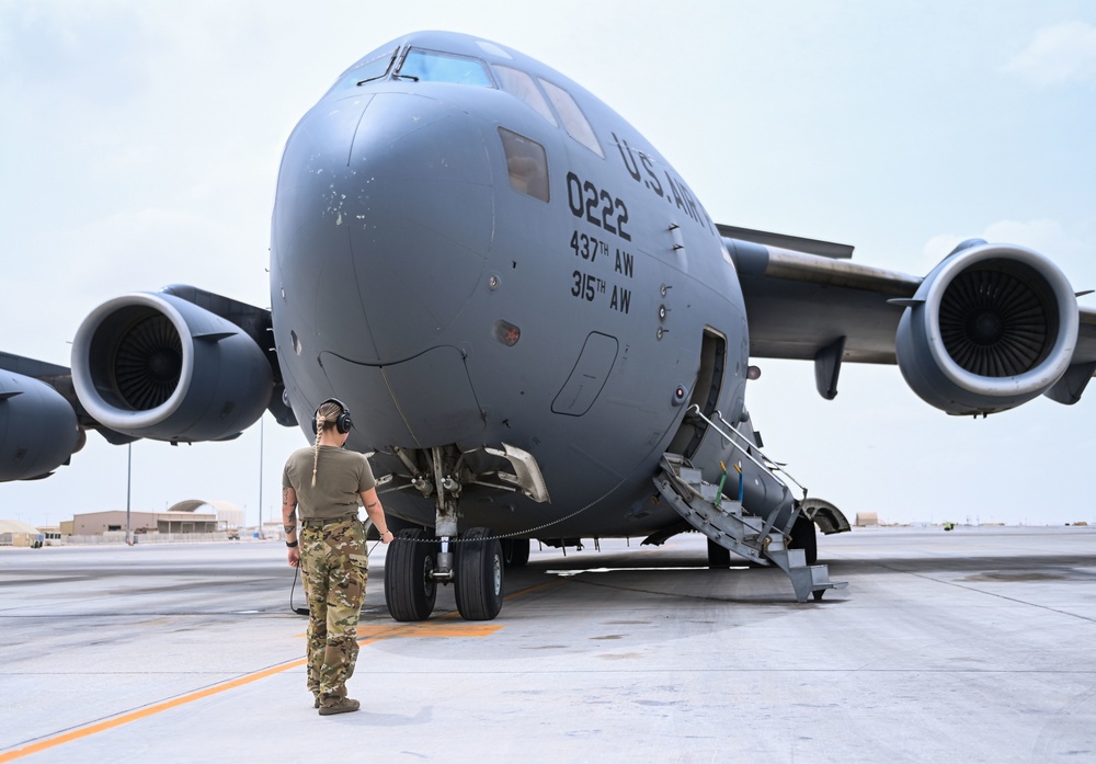 Dvids - Images - 816th Eas “moose” Loadmasters Keep Cargo Moving In Aor 