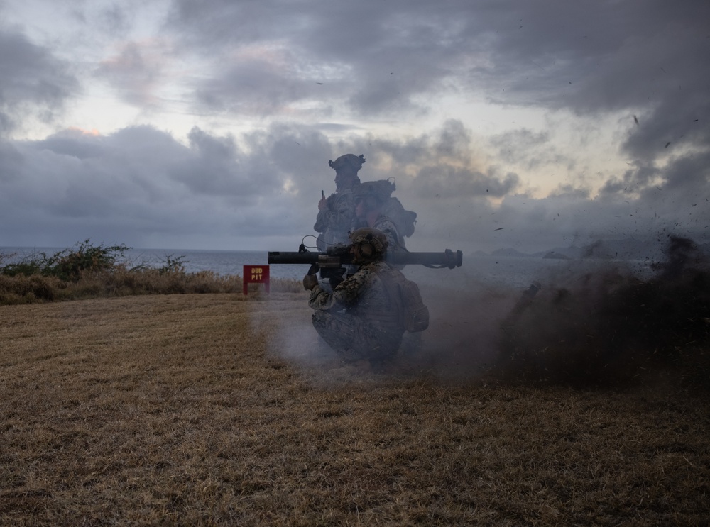 U.S Marine Launches a SMAW