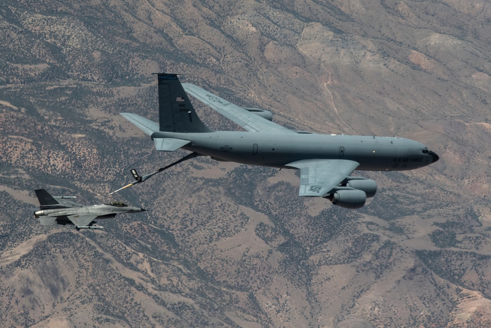 Red Flag-Nellis 22-3 Aggressors take flight