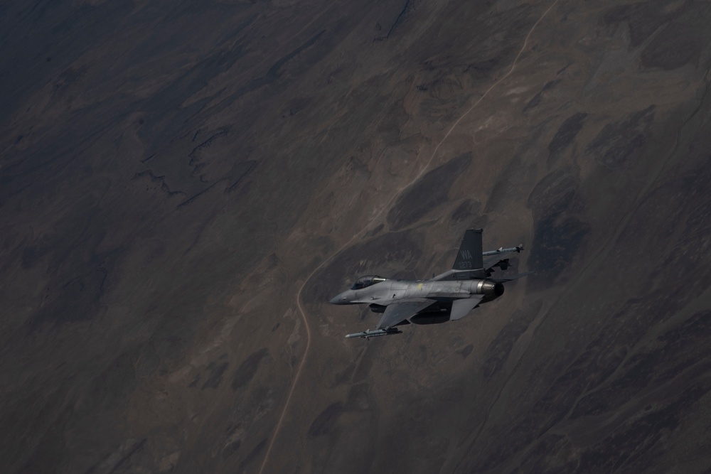 Red Flag-Nellis 22-3 Aggressors take flight