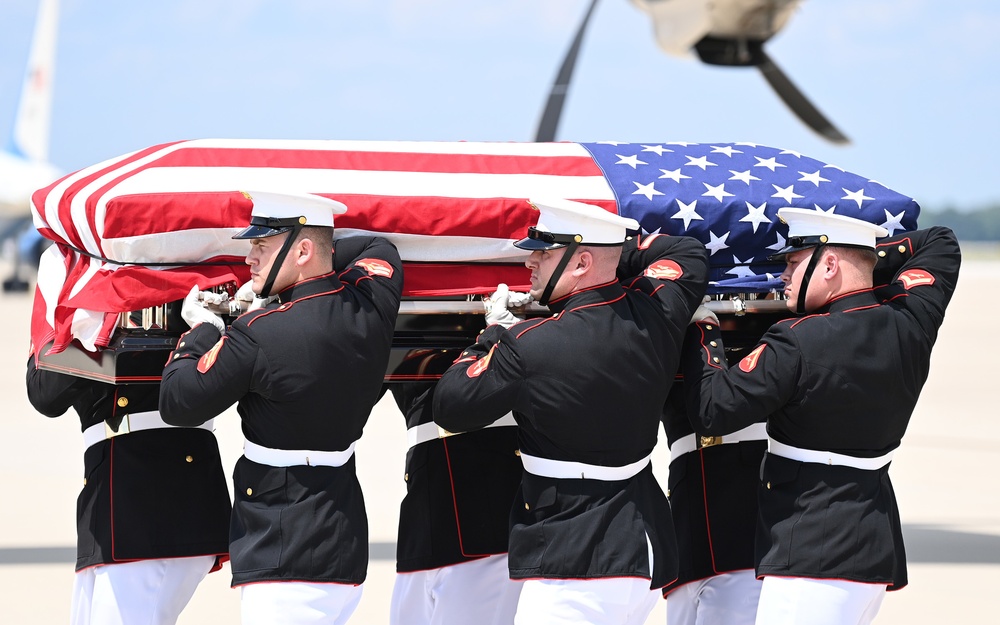 MOH recipient arrives at JBA to be honored at U.S. Capitol