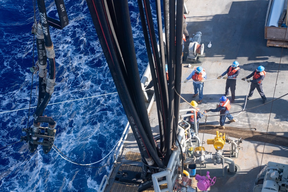 USNS Pecos Refuels at Sea