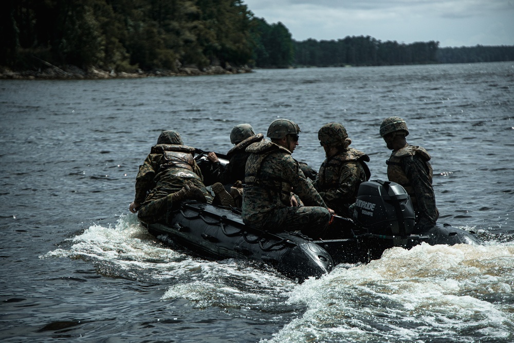 8th Engineer Support Battalion conducts river reconnaissance during Summer Pioneer 22 (Day 1)