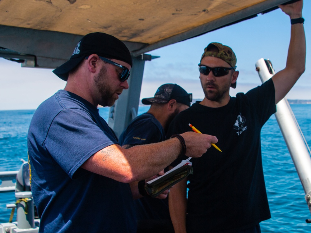 U.K. Diver training during RIMPAC2022