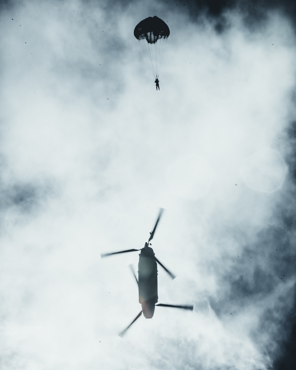RIMPAC 2022: US, India conduct military freefall training