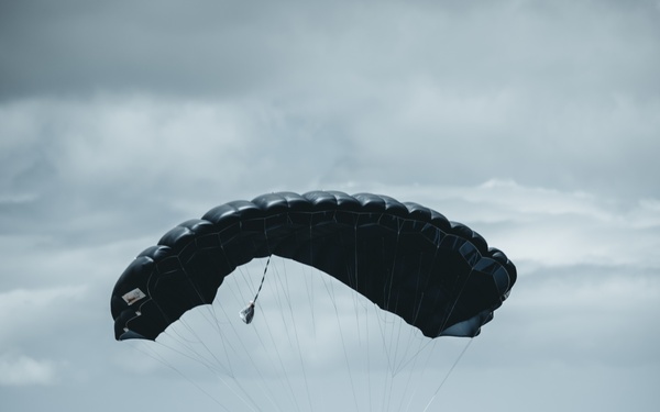 RIMPAC 2022: US, India conduct military freefall training