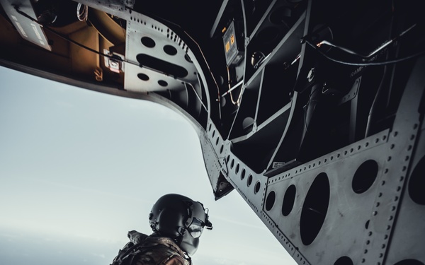 RIMPAC 2022: US, India conduct military freefall training
