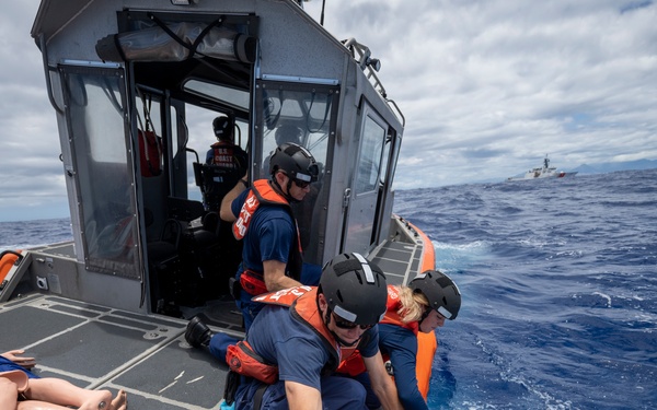 A Combined, Joint Team Completes Simulated Mass Rescue Operation During RIMPAC 2022