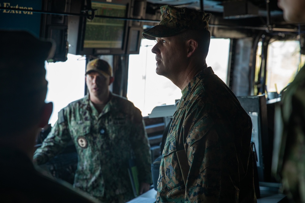 General Priddy visits USS Arlington