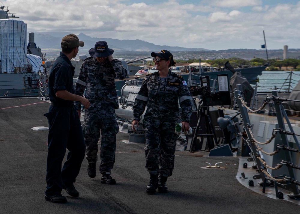 Gridley conducts a ship tour