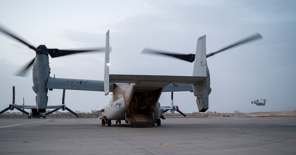 USMC MV-22 conducts training over Gulf of Aden