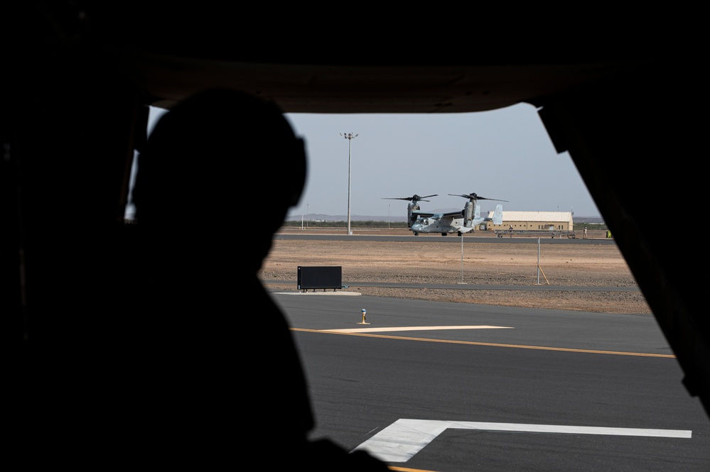 USMC MV-22 conducts training over Gulf of Aden