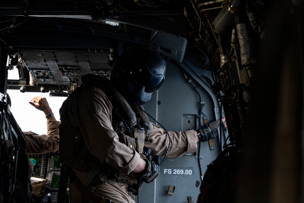 USMC MV-22 conducts training over Gulf of Aden