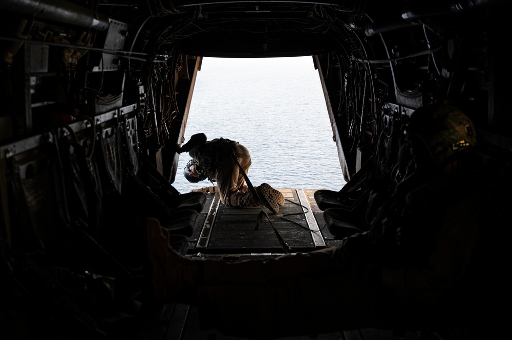 USMC MV-22 conducts training over Gulf of Aden