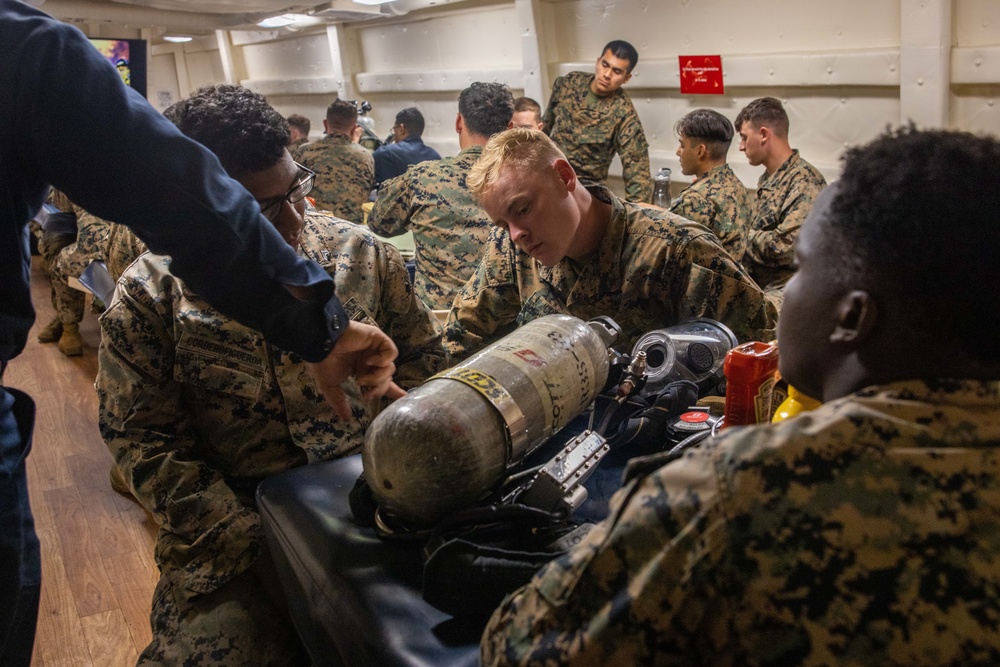 Damage Control class for Marines aboard the USS Anchorage