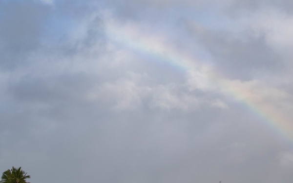 Distinguished Visitors and VIPs depart from Ford Island HLZ during RIMPAC 2022