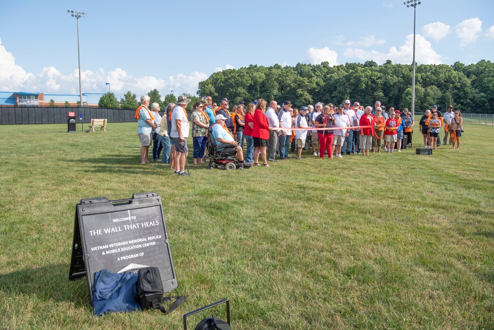 Battle Creek hosts the Wall that Heals