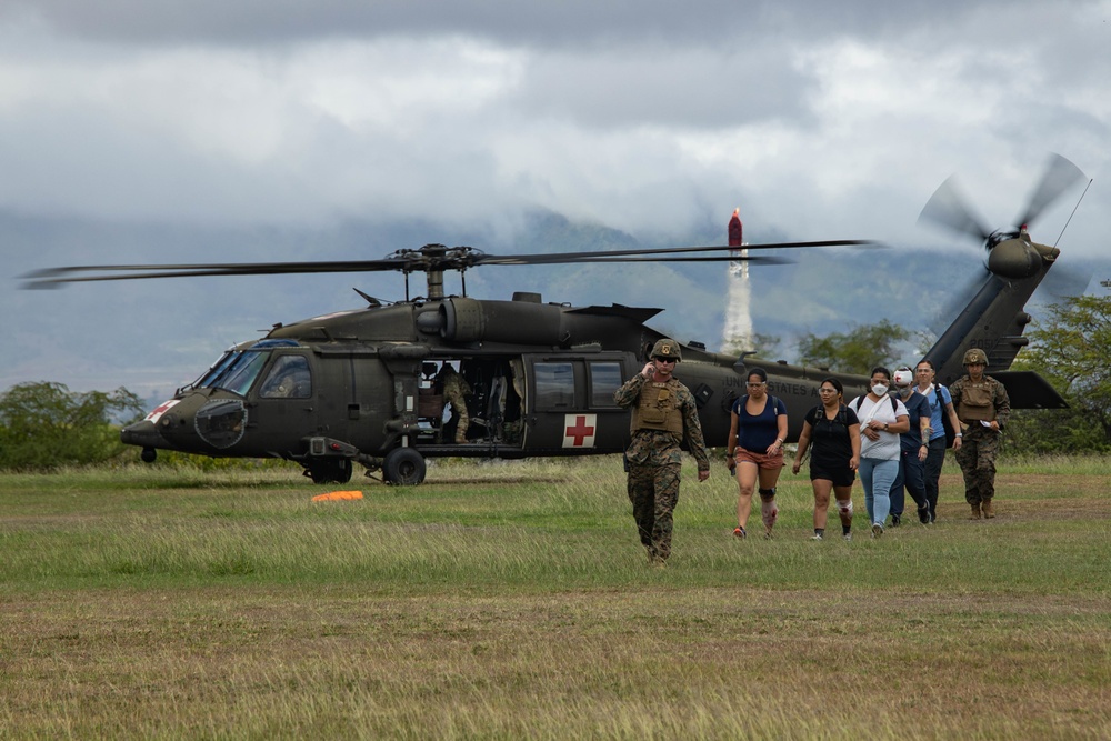 Participants conduct Humanitarian Aid Disaster Relief during RIMPAC 2022