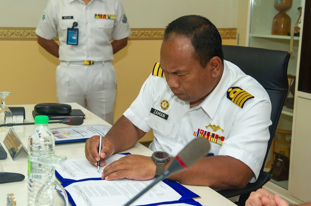 Frank Cable Tours Royal Malaysian Navy Submarine Command Headquarters